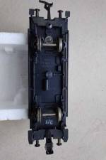 montage de l'attelage type NMRA à l'extrémité opposée montage de l'attelage type NMRA à l'extrémité opposée