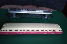 autorail "Lorraine" et automotrice suisse Rbe 4/4 autorail "Lorraine" et automotrice suisse Rbe 4/4