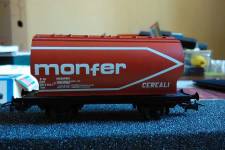 décalcomanies posées, wagon terminé décalcomanies posées, wagon terminé