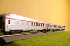 tee_00.jpg tee_00.jpg