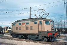 la locomotive réelle avant remise en peinture dans les années 1980 la locomotive réelle avant remise en peinture dans les années 1980