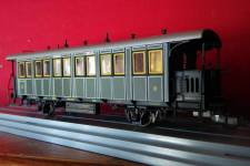 modèle le plus ressemblant aux précédentes, sauf l'arrondi du toit modèle le plus ressemblant aux précédentes, sauf l'arrondi du toit