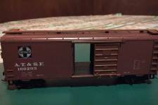 roundhouse_atsf_box_40ft_1086.jpg roundhouse_atsf_box_40ft_1086.jpg