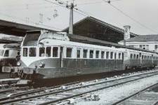 un cas d'emploi réel de remorque Michelin attelée à un autorail VH Renault, en gare de Lyon Perrache un cas d'emploi réel de remorque Michelin attelée à un autorail VH Renault, en gare de Lyon Perrache