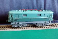 premier essai d'adaptation de la caisse VB sur un châssis Jouef premier essai d'adaptation de la caisse VB sur un châssis Jouef