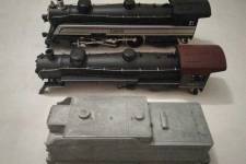 caisse de tender MDC et nouvelle superstructure Mehano à côté d'une autre locomotive de type Pacific caisse de tender MDC et nouvelle superstructure Mehano à côté d'une autre locomotive de type Pacific