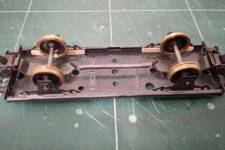 mise en place de cales sous le châssis mise en place de cales sous le châssis