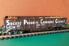 chargement de bois de coupe (rondins) chargement de bois de coupe (rondins)