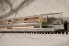 mise en place des intérieurs dans le châssis, remontage du bloc vitrages et lestage mise en place des intérieurs dans le châssis, remontage du bloc vitrages et lestage