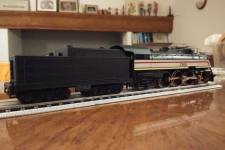 essai d'accouplement de la locomotive avec un tender en plastique MDC Roundhouse essai d'accouplement de la locomotive avec un tender en plastique MDC Roundhouse