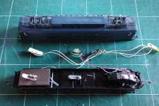 préparation du châssis de la Re 6/6 préparation du châssis de la Re 6/6