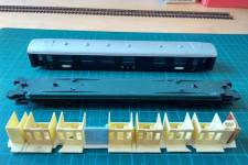 modèle démonté et éléments d'aménagement intérieur assemblés modèle démonté et éléments d'aménagement intérieur assemblés