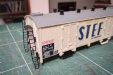 nouvelles échelles d'accès plus fines, retouches de peinture au niveau des marchepieds nouvelles échelles d'accès plus fines, retouches de peinture au niveau des marchepieds