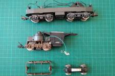 récupération des flancs de bogies en provenance d'une des toutes premières fabrications Lima (1962), reproduction fidèle des bogies type I 1250 FS récupération des flancs de bogies en provenance d'une des toutes premières fabrications Lima (1962), reproduction fidèle des bogies type I 1250 FS