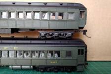 comparaison des bogies entre voiture Tenshodo modifiée et coach Bachmann Spectrum comparaison des bogies entre voiture Tenshodo modifiée et coach Bachmann Spectrum