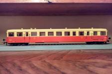 as_sncf_remorque_autorail_2cl_xrbd8100_toit_creme_r016.jpg as_sncf_remorque_autorail_2cl_xrbd8100_toit_creme_r016.jpg