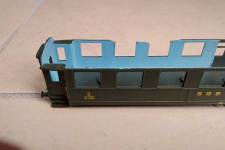 le démontage des vitrages et du toit a abîmé la caisse, parois intérieures mises en peinture le démontage des vitrages et du toit a abîmé la caisse, parois intérieures mises en peinture