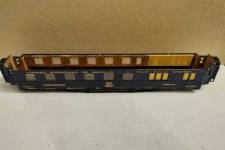 mise en peinture (brun clair) des parois intérieures mise en peinture (brun clair) des parois intérieures