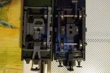 comparaison de l'extrémité des châssis des voitures SMCF et Roco comparaison de l'extrémité des châssis des voitures SMCF et Roco