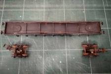 démontage des bogies et décapage des traces d'oxydation au niveau du châssis et des attelages démontage des bogies et décapage des traces d'oxydation au niveau du châssis et des attelages