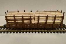 avec chargement de dosses de grumes avec chargement de dosses de grumes