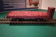 chargement peint (première couche) et mis en place chargement peint (première couche) et mis en place