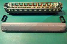 caisse et toiture repeintes, intérieur et aménagements décorés caisse et toiture repeintes, intérieur et aménagements décorés