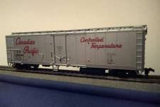 athearn_cp_mechanical-reefer_1619.jpg athearn_cp_mechanical-reefer_1619.jpg