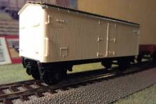 manquent encore la traverse et les organes de choc et de traction manquent encore la traverse et les organes de choc et de traction